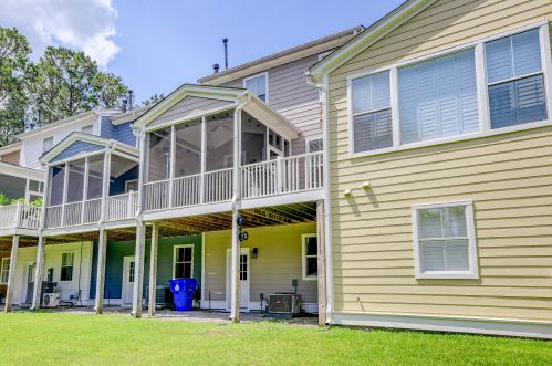 160 Fair Sailing Rd, Mount Pleasant SC  29466-8158 exterior