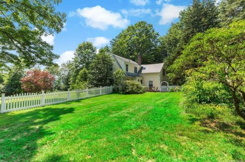 2688 Crompond Rd, Yorktown Hgts NY  10598-3130 exterior