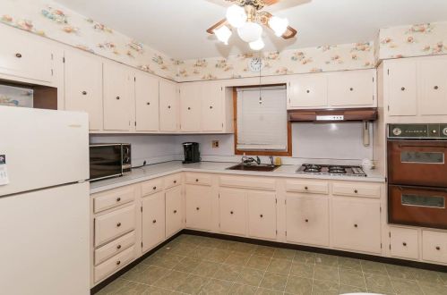 927 Avenue C, Bayonne NJ  07002-2439 exterior