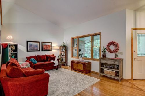 827 250th St, East Farmington WI  54020-4320 exterior