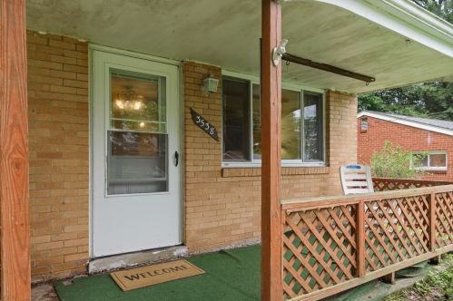 3538 Stag Dr, Gibsonia, PA 15044-7904
