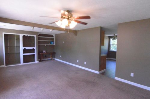 58 Waterside Way, Covington, KY 41017-9725