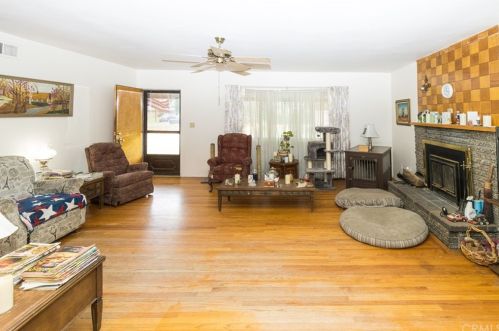 921 Sage Ave, Rialto CA  92376-4411 exterior