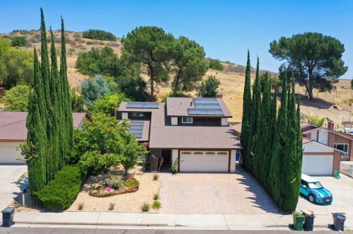 9941 Halberns Blvd, Santee CA  92071-1439 exterior