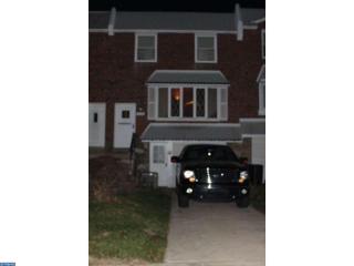 12048 Waldemire Dr, Philadelphia, PA 19154-2645