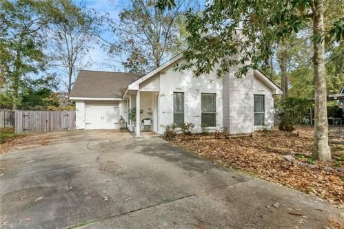 2345 Racoon Ct, Mandeville, LA 70448-6237