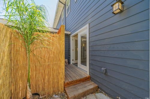 3303 Magowan Dr, Santa Rosa CA  95405-5117 exterior