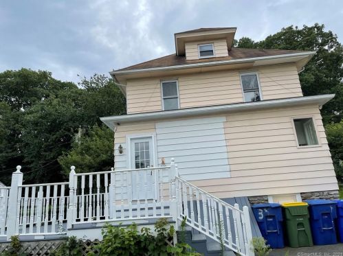 54 Cynthia St, Waterbury, CT 06708-2702