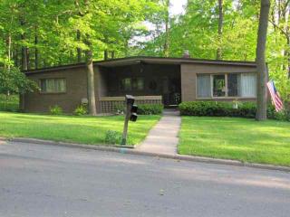 1222 Crocker St, Wausau, WI 54403-2324