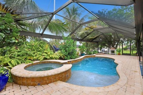 2274 27th St, Cape Coral, FL 33904-3326