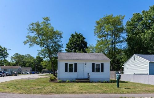 218 Midway Oval, Groton, CT 06340-4747