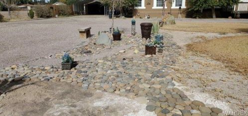 1643 Vly Dr, Mohave Valley AZ  86440-8583 exterior