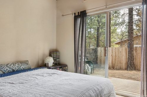 824 A Ln, Big Bear City CA  92314-9303 exterior