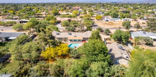 6507 Paradise Dr, Scottsdale AZ 85254-5175 exterior