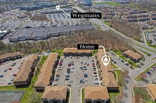 326 Sharon Gdn Ct, Woodbridge NJ  07095-4312 exterior