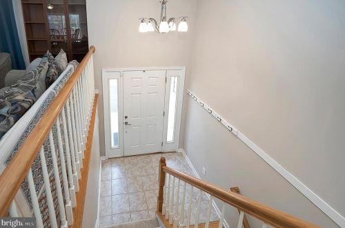 1327 Lakeview Pkwy, Locust Grove, VA 22508-5310