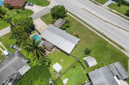 774 Prima Vista Blvd, Fort Pierce FL  34952-2275 exterior