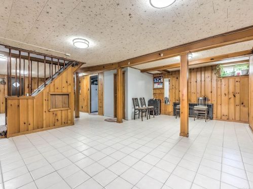 86-33 Winchester Blvd, Jamaica NY  11426-2100 exterior