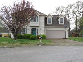 7044 Mcdaniel Dr, Newburgh, IN 47630-8022