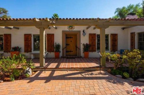 5700 Rhodes Ave, North Hollywood, CA 91607-1628