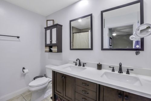 469 Hartley St, Marco Island FL  34145-2747 exterior