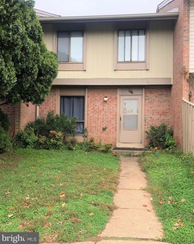 557 Early Fall Ct, Herndon, VA 20170-4203