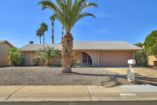 10513 Loma Ln, Peoria, AZ 85345-7532