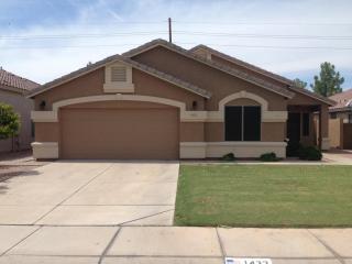 1432 Saddle St, Gilbert, AZ 85233-1400