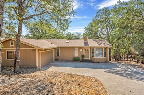 19079 Moon Ridge Rd, Middletown, CA 95467-8602