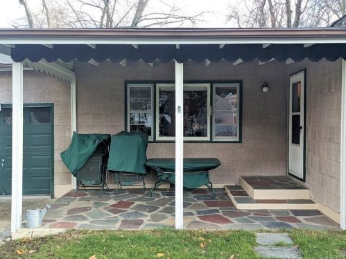 66 Murray Rd, Greenwood Lake, NY 10925-2120
