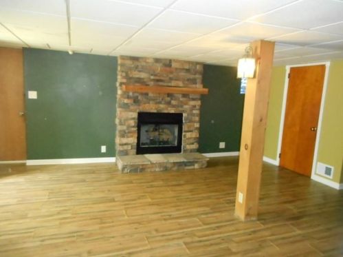 2043 Hulton Rd, Verona PA  15147-3806 exterior