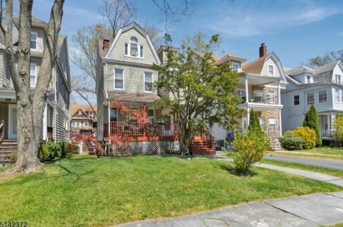 242 Rutledge Ave, East Orange, NJ 07017-4628