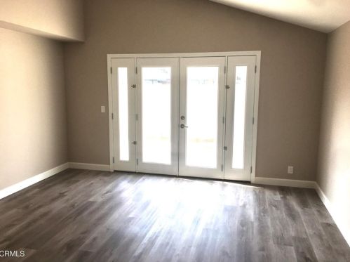 622 Holly Ave, Oxnard, CA 93036-1931