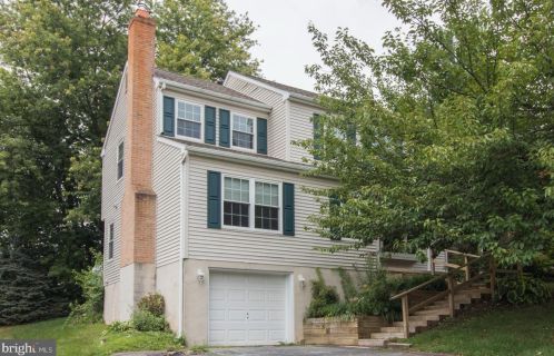 1604 Russell Dr, Downingtown, PA 19335-3578