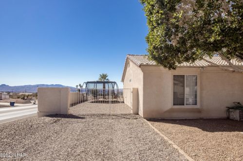 690 Chemehuevi Plz, Lake Havasu City, AZ 86406-6441