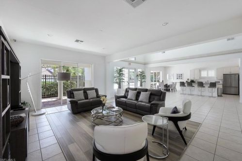 2240 Hawksridge Dr, Naples FL  34105-8543 exterior