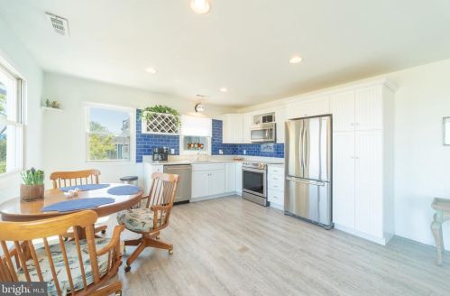 107 Sandpiper Dr, Slaughter Beach DE  19963-4923 exterior