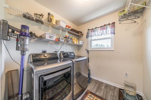 7381 Maybury Ct, Florence KY  41042-8137 exterior