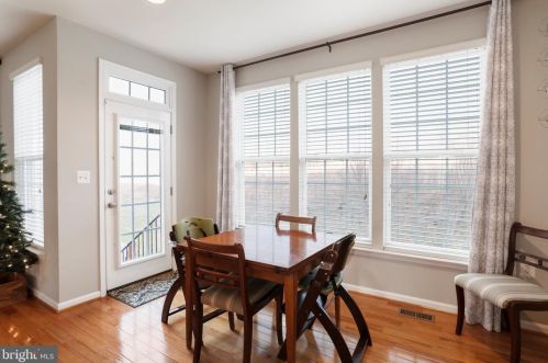 95 Butler St, Charles Town WV  25414-5566 exterior