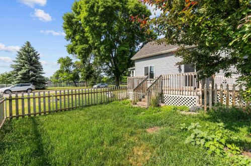 870 Broad St, Menasha WI  54952-3263 exterior