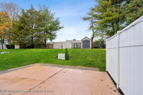 90 Rita Ln, Jackson Twp NJ  08527-2367 exterior