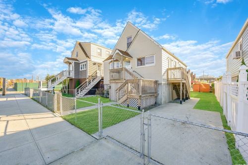 63-07 Beach Channel Dr, Far Rockaway, NY 11692-2402