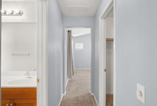 4237 Ivory Ln, Turlock CA  95382-7430 exterior