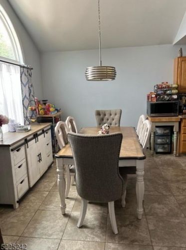 28 Wildwood Shores Dr, Hopatcong NJ  07843-1923 exterior
