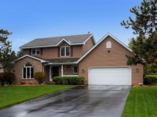 2278 Snowshoe Ln, Saint Paul, MN 55119-5900