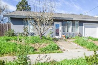 165 Coombs St, Fairfield, CA 94559-4530
