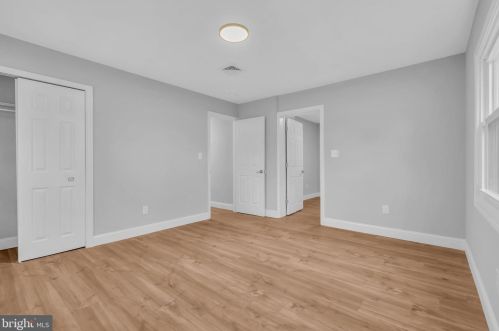 9 Snowflower Ln, Willingboro NJ  08046-1012 exterior