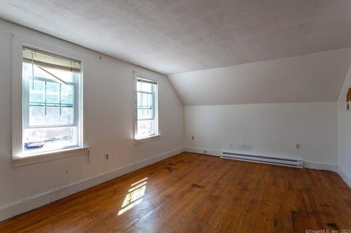 201 Town St, Norwich CT  06360-2402 exterior