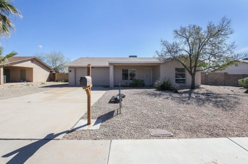 19217 15th Ave, Phoenix AZ  85027-5411 exterior