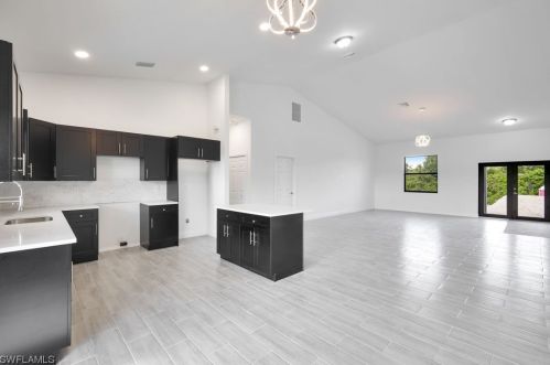 431 Progress Ave, Lehigh Acres, FL 33974-0439